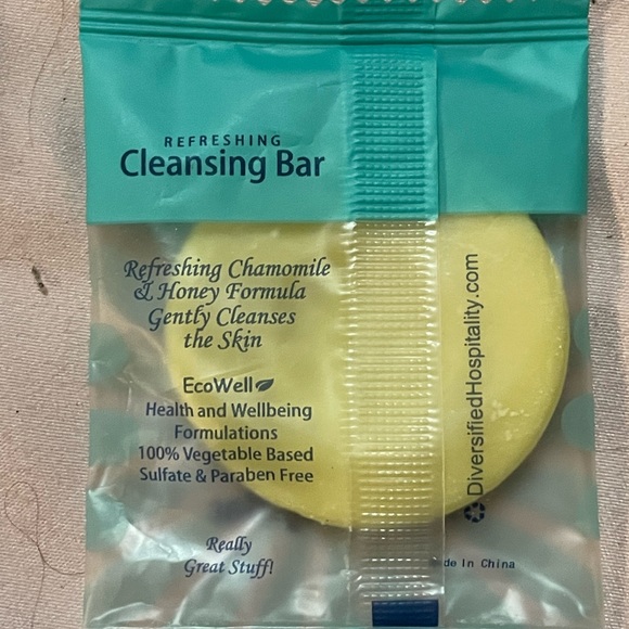 Set of 10 travel shampoo & cleansing bars airbnb vrbo amenity package - Picture 6 of 6